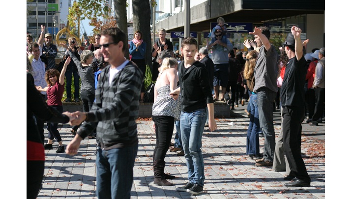 Restart Cashel Mall Flash Mob